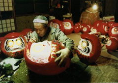 Making Daruma