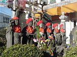 Six Jizo at the RokuJizo Intersection (Kamakura)