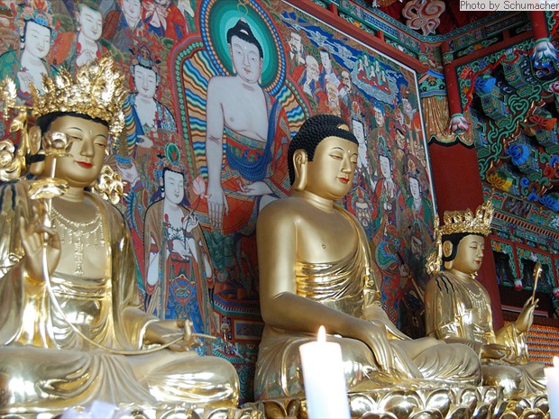 Chukseosa Temple, Sakyamuni Buddha in center. 