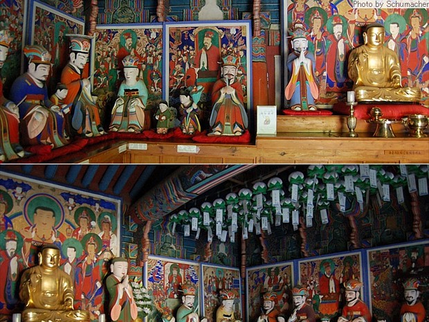 Hall of Judgement, built in 1939, Magoksa Temple. Houses the ten kings of hell and Kṣitigarbha Bodhisattva.