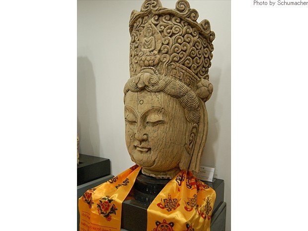 Stone carving of Avalokitêśvara (God/Goddess of Compassion and Mercy), Asian Art Museum, Seoul, Korea.