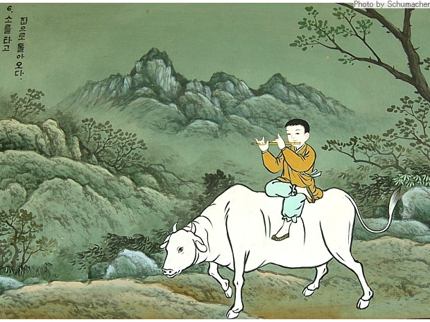 6. Unimpeded, Riding the trained Ox home 騎牛歸家, the boy happily goes back home playing the flute. If the practitioner controls his mind he will return to his true, natural mind. The fully purified mind is indicated by the ox being completely white.